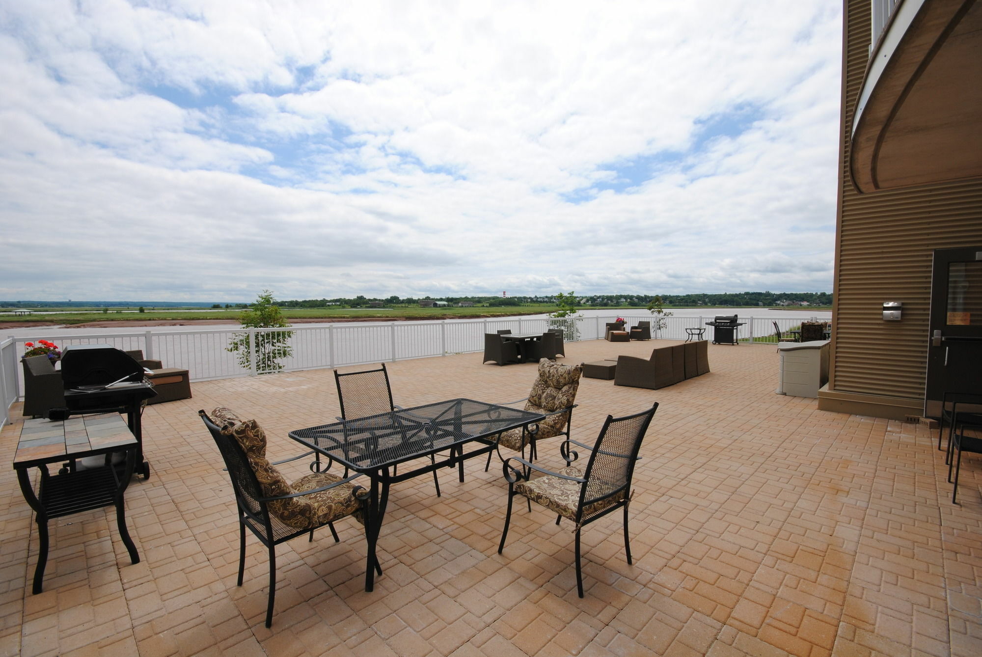 Premiere Suites Moncton Dış mekan fotoğraf